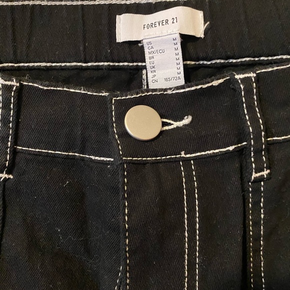 Forever 21 baggy cargo carpenter pants with white seams - Picture 2 of 4